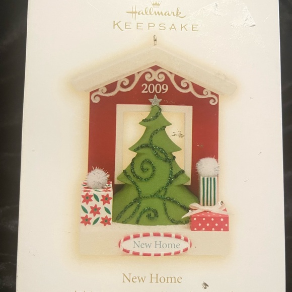 Hallmark 2009’New Home Ornament in Original Box - Picture 5 of 9